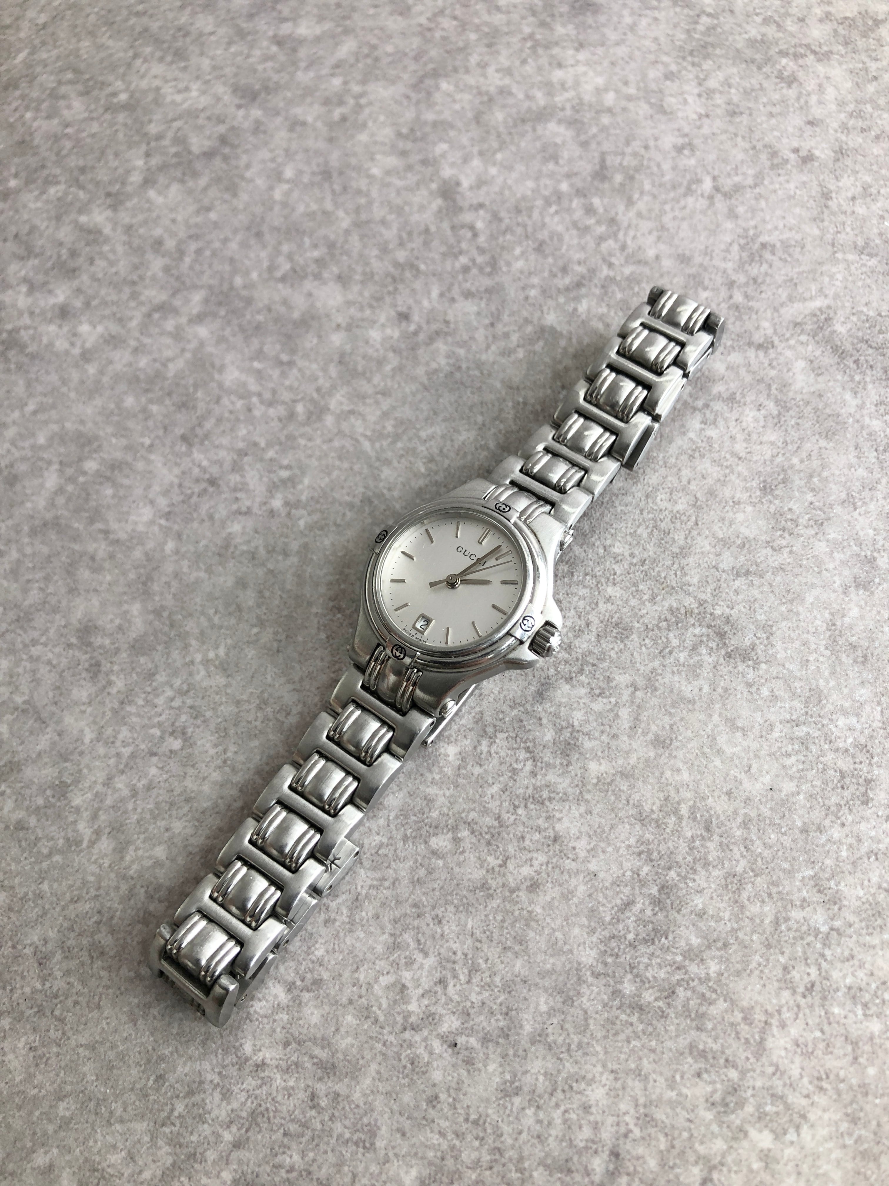GUCCI グッチ 腕時計 シルバー GG ステンレススチール 9040L vintage