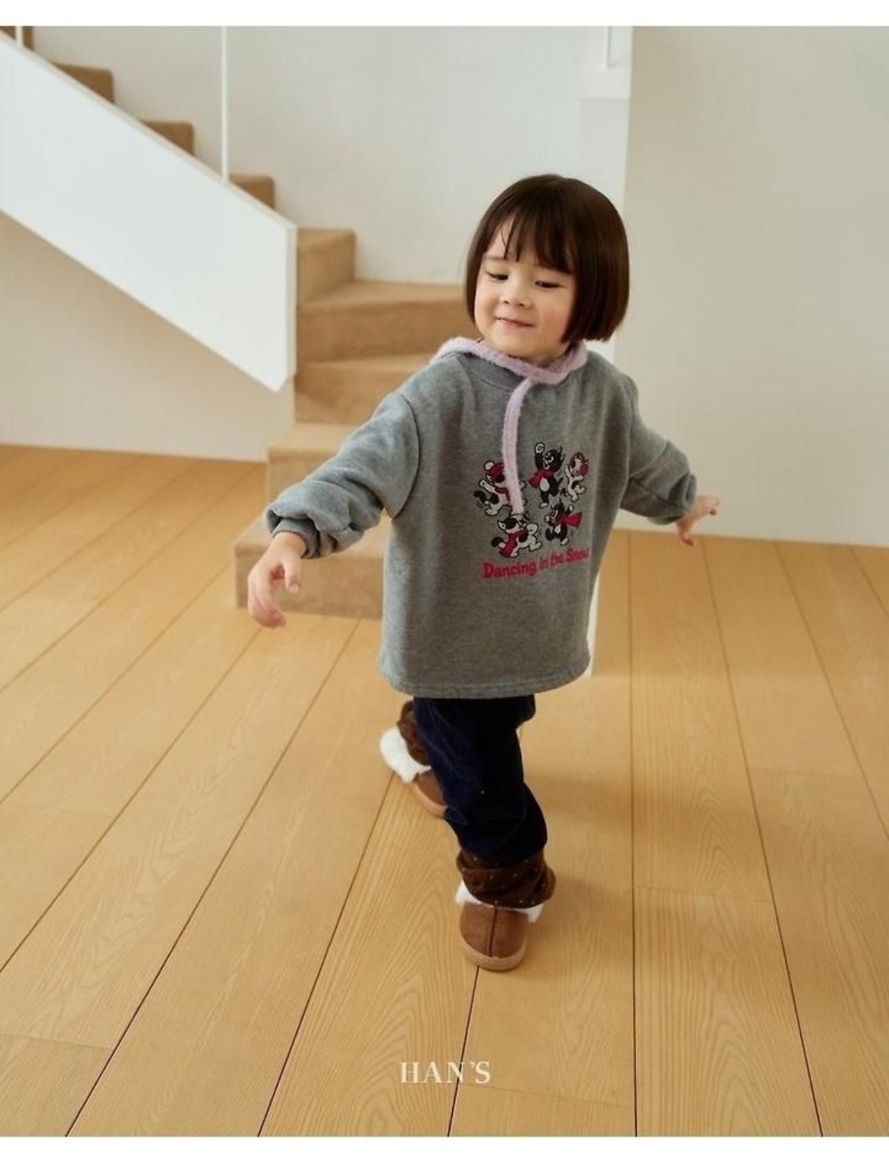 ハンス / Hans / 羊ダンシングトレーナー / 韓国子供服 / キッズ / 26winter〖取寄〗*XXS~JS*