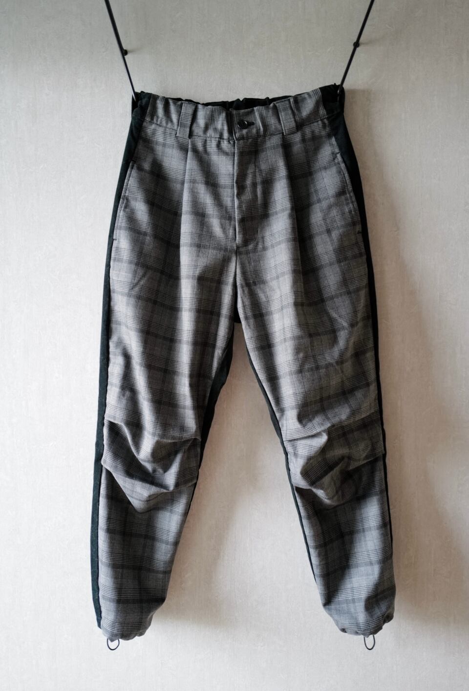 GABBY BICOLOR PANTS-Gray Black | GABBY