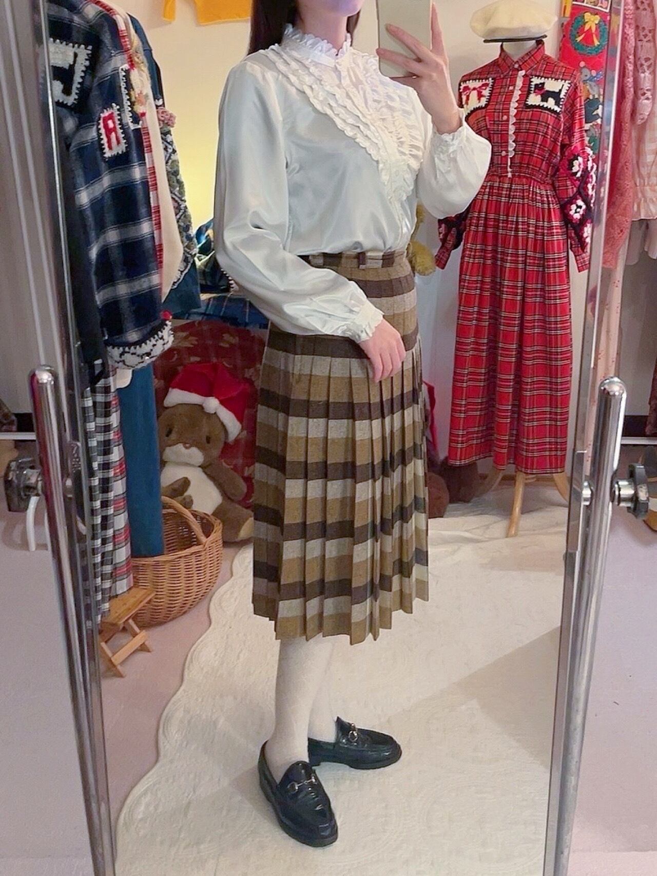 brown block check tuck skirt