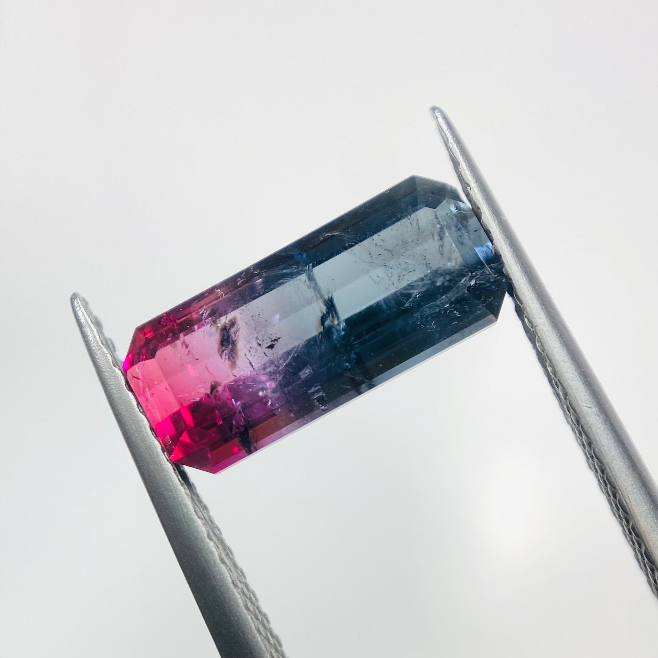 藍とフューシャピンクの美色バイカラートルマリン