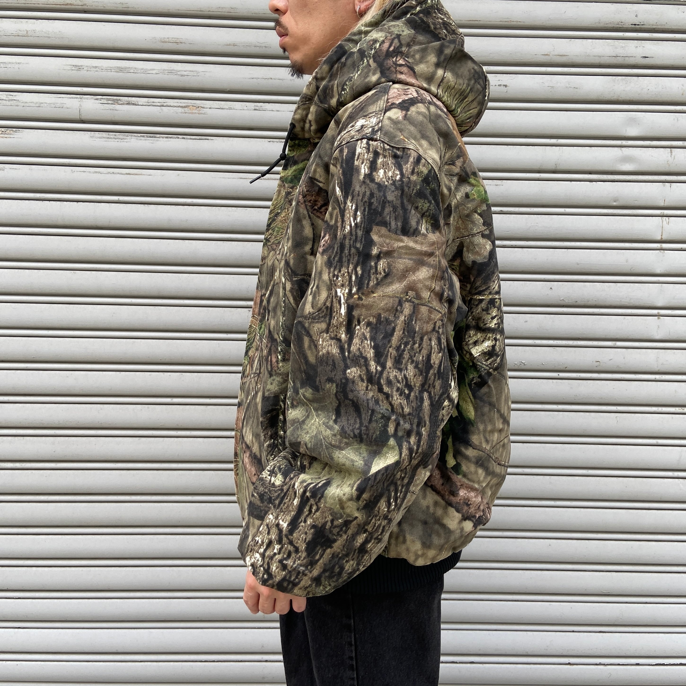 美品 Carhartt リアルツリー アクティブジャケット UFCW J221 美品 Carhartt リアルツリー アクティブジャケット UFCW J221
