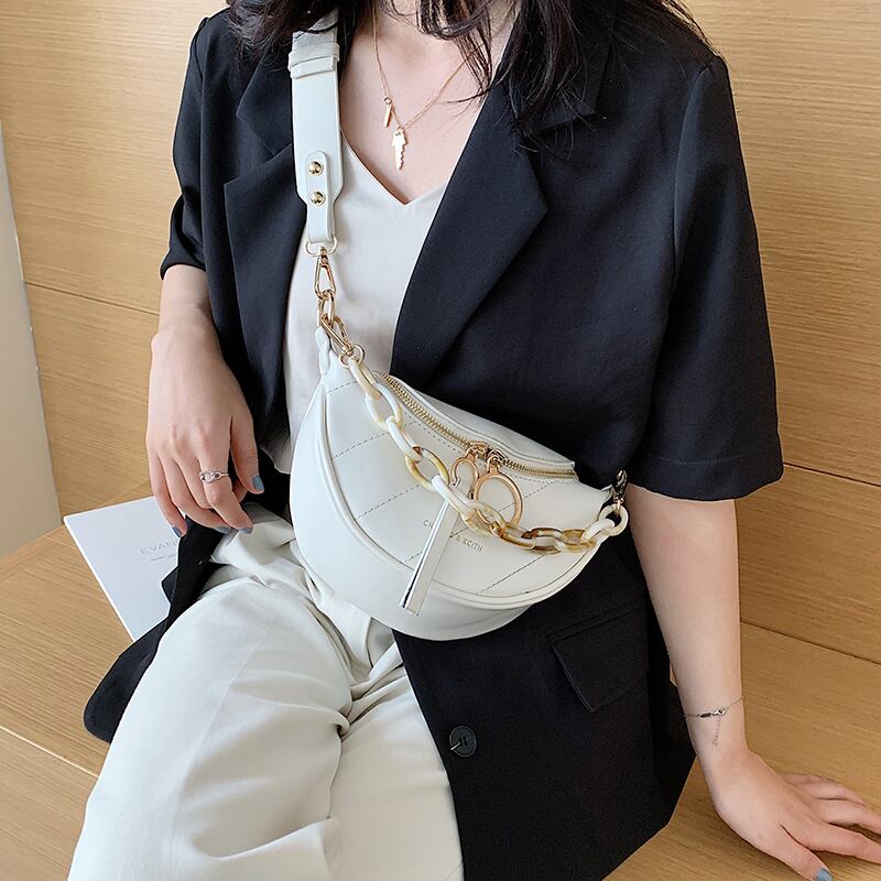 新しい小さなバッグの女性の2020年夏の野生のメッセンジャーバッグのネットの新しい波バージョン赤いファッションの女性のびくびく胸バッグ Tiancai_Wing_Bag5356448