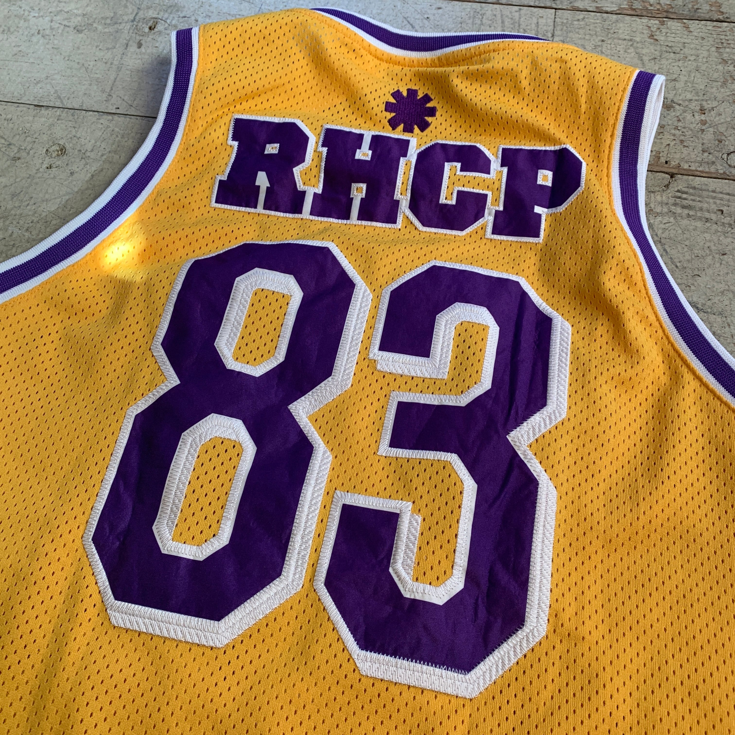00s RED HOT CHILI PEPPERS basketball game shirt | What'z up