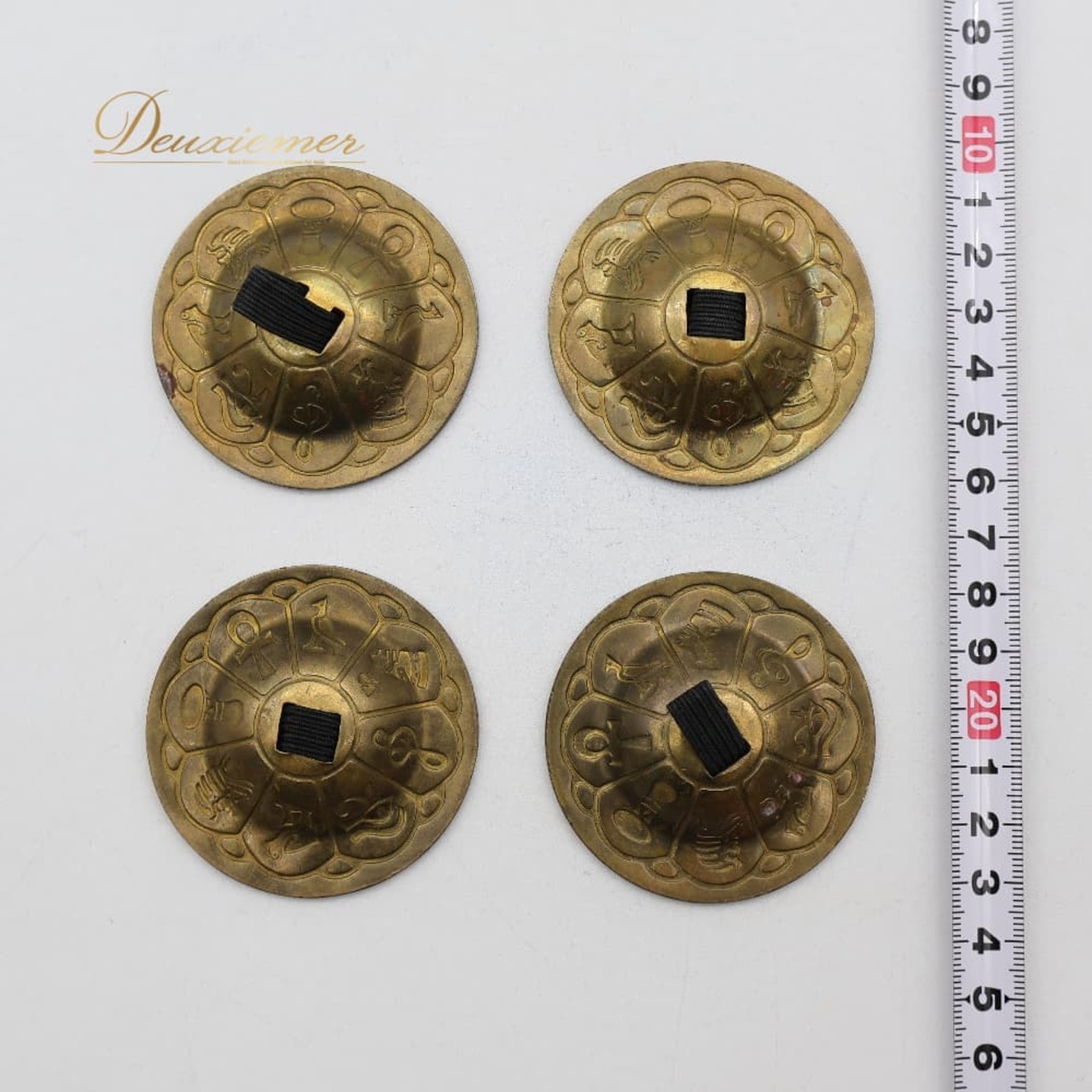 ベリーダンス ジル フィンガーシンバル ゴールド系 金 黒 ペア 両手 1組 ミニシンバル ダンサー 小物 小道具 模様 柄 ダンス用品 ダンス小物 練習 レッスン イベント ステージ ブラック系