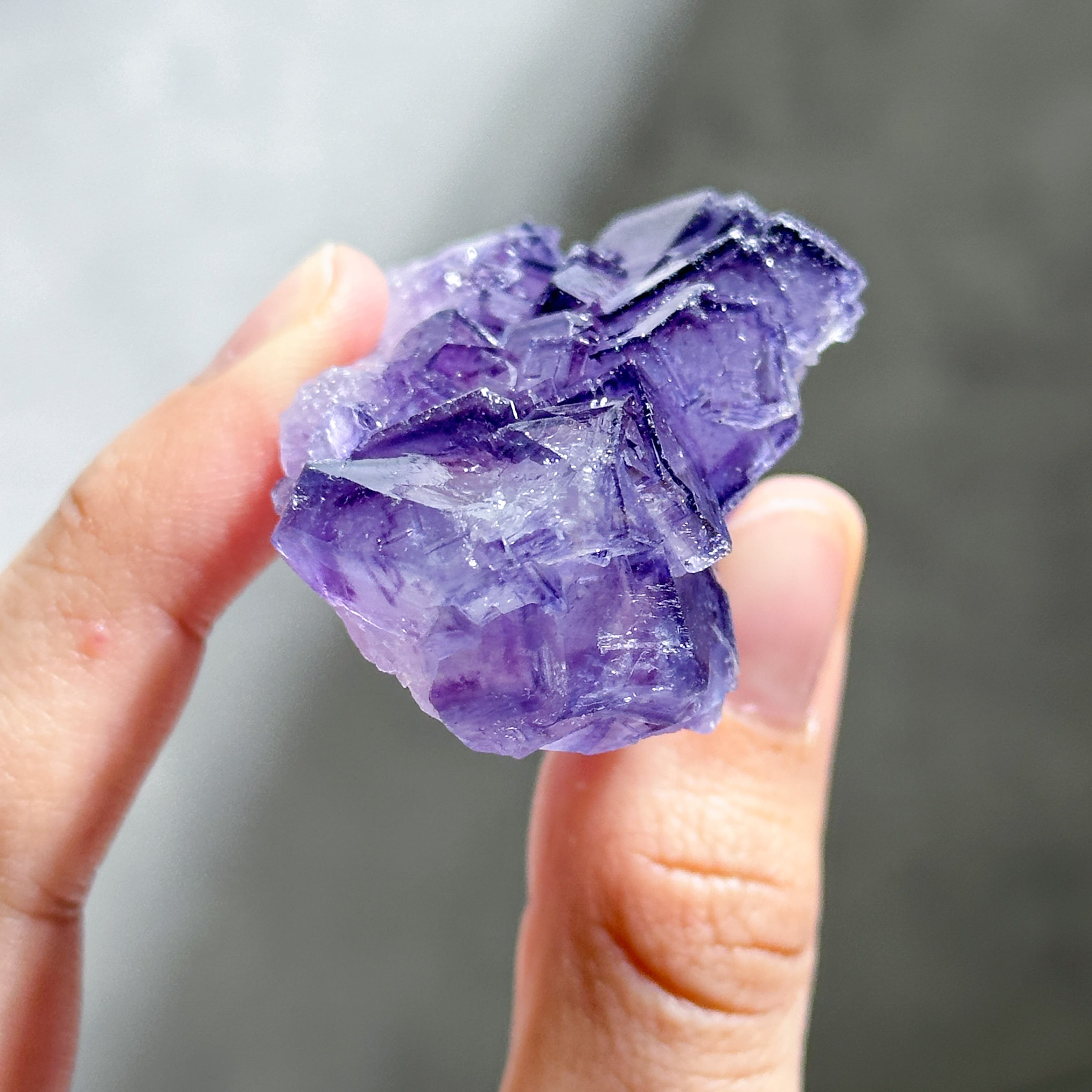 蛍光◎ヤオガンシャン産フローライト 原石03◇ Fluorite From