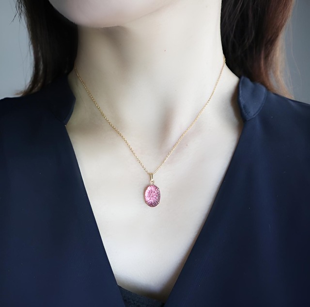 ドイツ製！フロストガラスのフラワーネックレス　金アレ対応