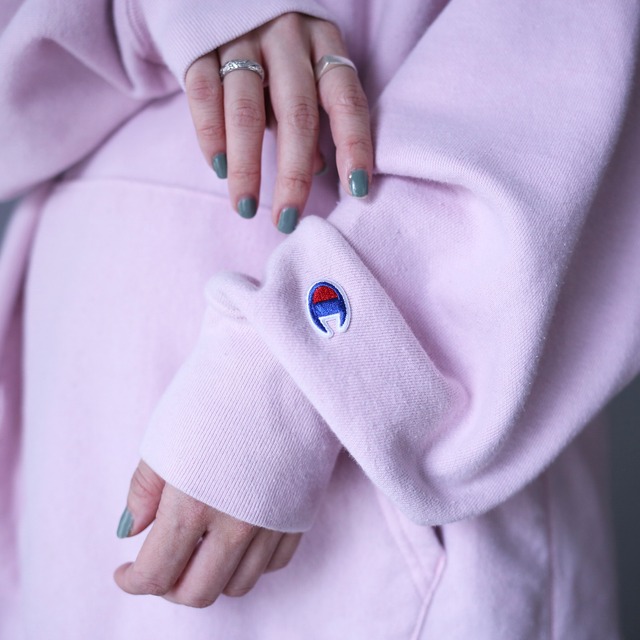"Champion" pink color silhouette reverse wave sweat parka