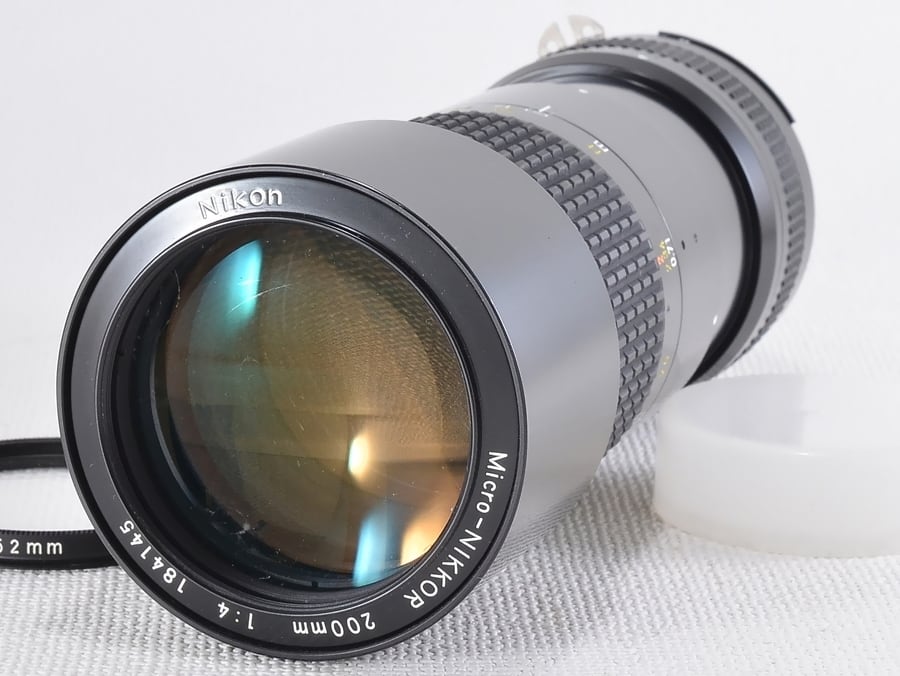 Nikon Ai Micro-NIKKOR 200mm F4 ズームレンズ-