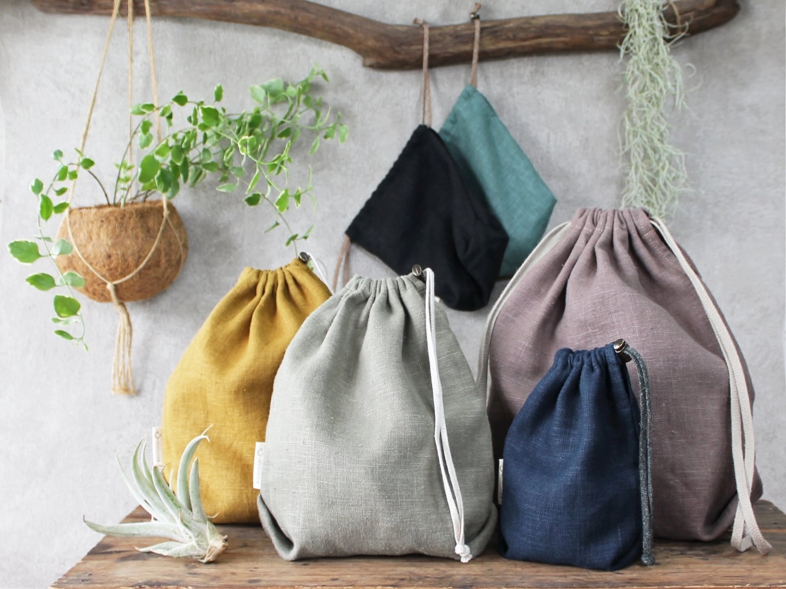 Kinchaku Basic M リネンキャンバス モスグリーン | アースカラーの