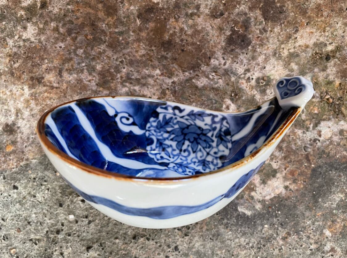 有田焼 福泉窯 染付濃丸紋地紋琵琶型小鉢 | FUCHIGAMI TOJIKI