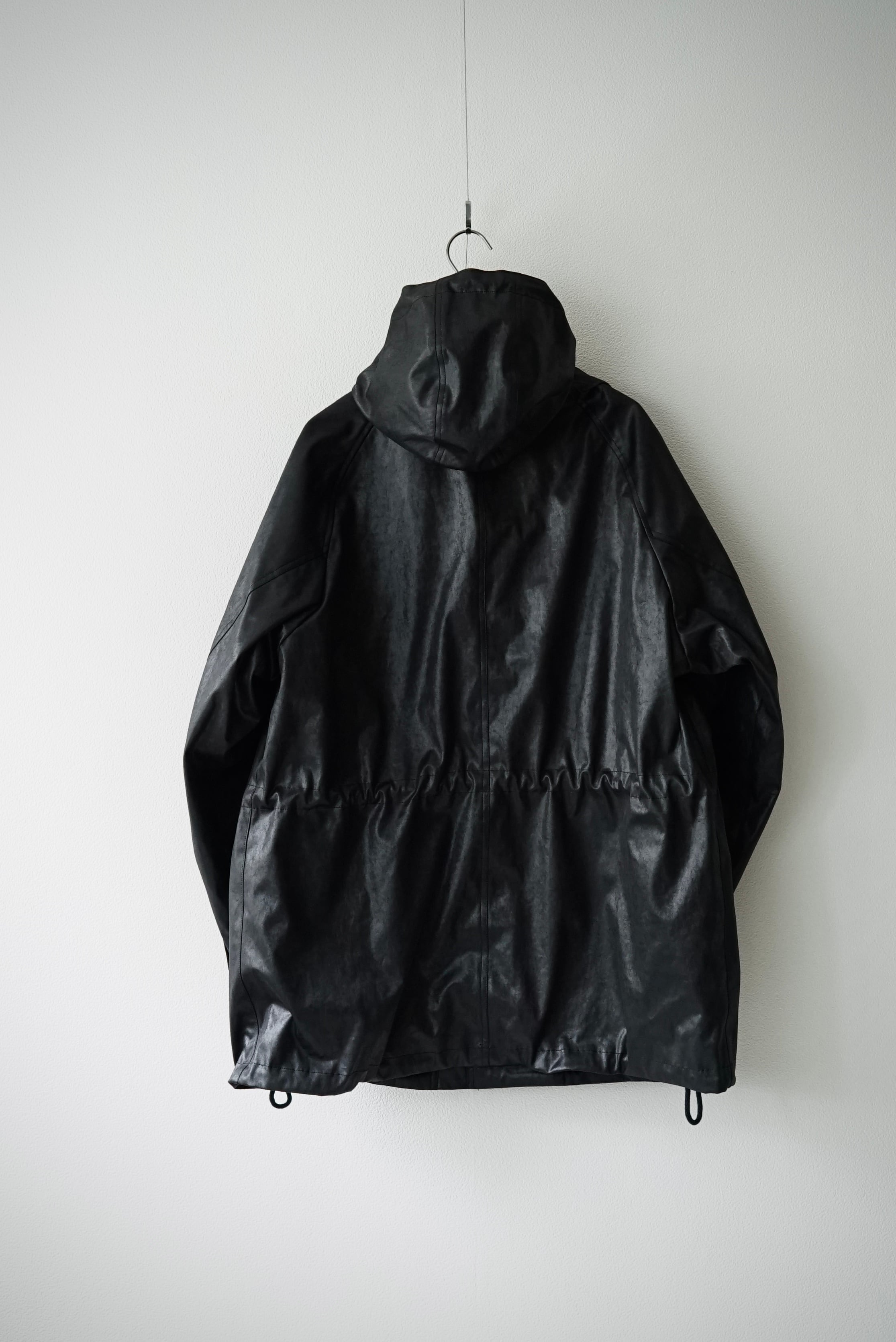 Vintage Leather Cloth / Mountain Parka (BLACK) | C O L I N A Vintage Leather Cloth / Mountain Parka (BLACK) | C O L I N A