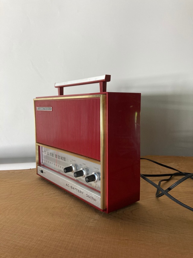 ヴィンテージのトランジスタラジオ