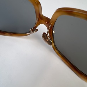 【最終処分SALE】FENDI フェンディ サングラス ブラウン A-8753