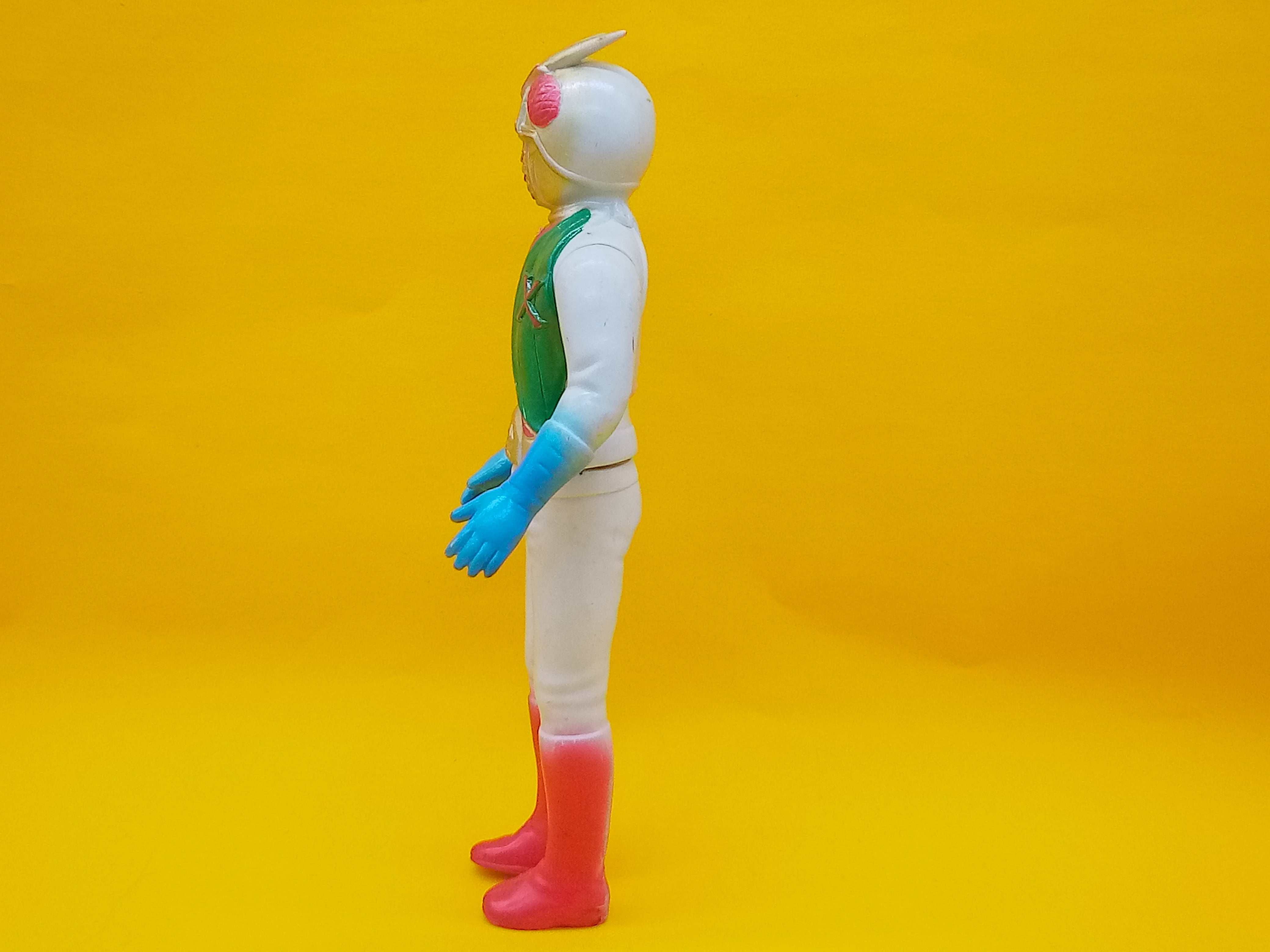 【激レア】仮面ライダー　ぱちソフビ　(プラスチック製)　当時物　プラスチックトイ 激レア】仮面ライダー ぱちソフビ (プラスチック製) 当時物