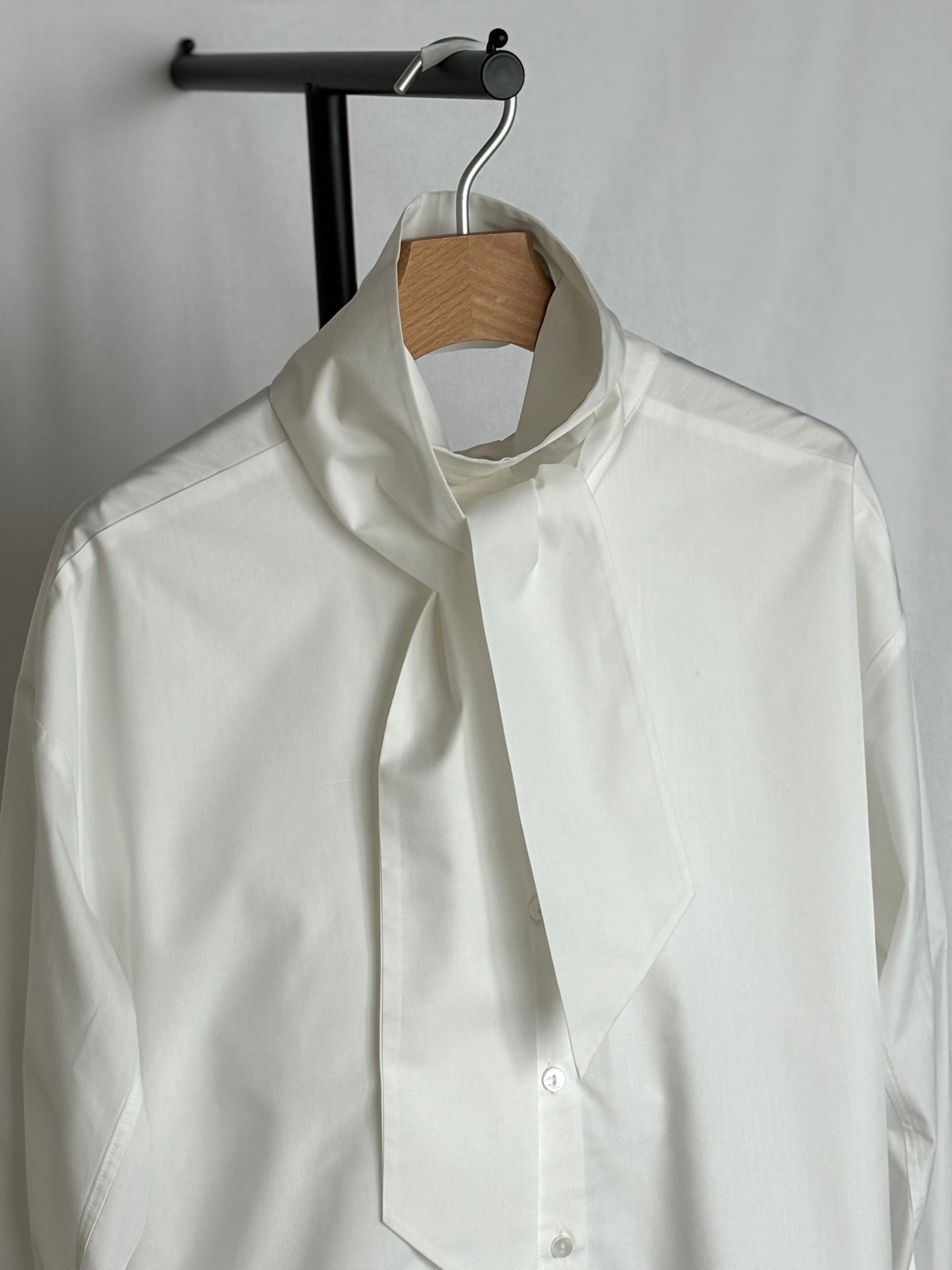 残り2点 Ribbon Blouse - WHITE | seven dot - ライフスタイルECサイト -