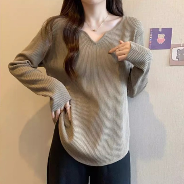 【送料無料】 Tシャツ リブニット 3色 30代 40代 女性用 レディース トップス ロング丈 長袖 フレア袖 フレアスリーブ Vネック Aライン フレア プルオーバー ニット あったか 無地 かわいい 大人可愛い 大人女子 こなれ感 シンプル カジュアル 大人 上品 おしゃれ お洒落 ラフ コンサバ デート お出かけ お茶会 女子会 休日 授業参観 秋 冬 着回し プチプライス カラバリ デイリーユース 普段使い ファッション コーデ スタイル 楽ちん 定番アイテム 着痩せ 垢抜け