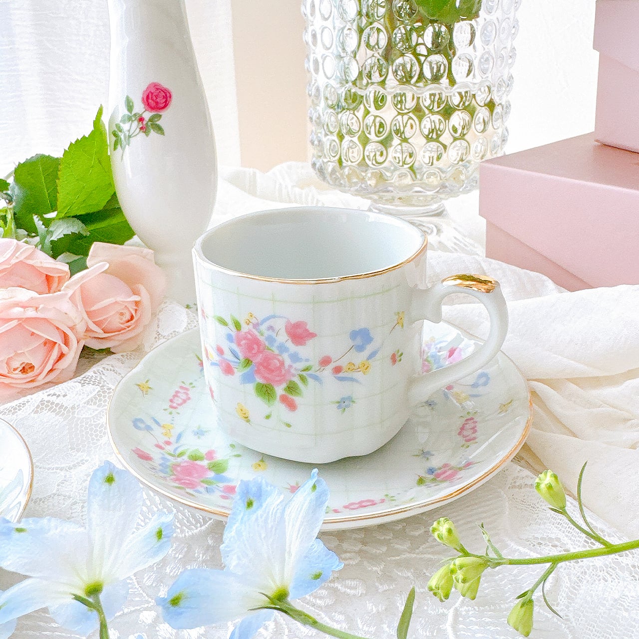 HONEY CHINA フラワー×チェックコーヒーカップ＆ソーサー | PAY ID