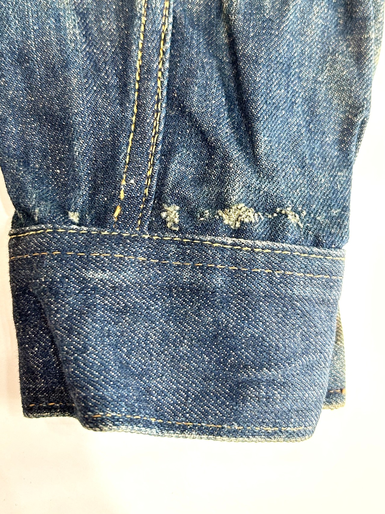 70s〜80s Lee "220-J" DENIM JACKET MADE IN BEIUGIUM Size 38程