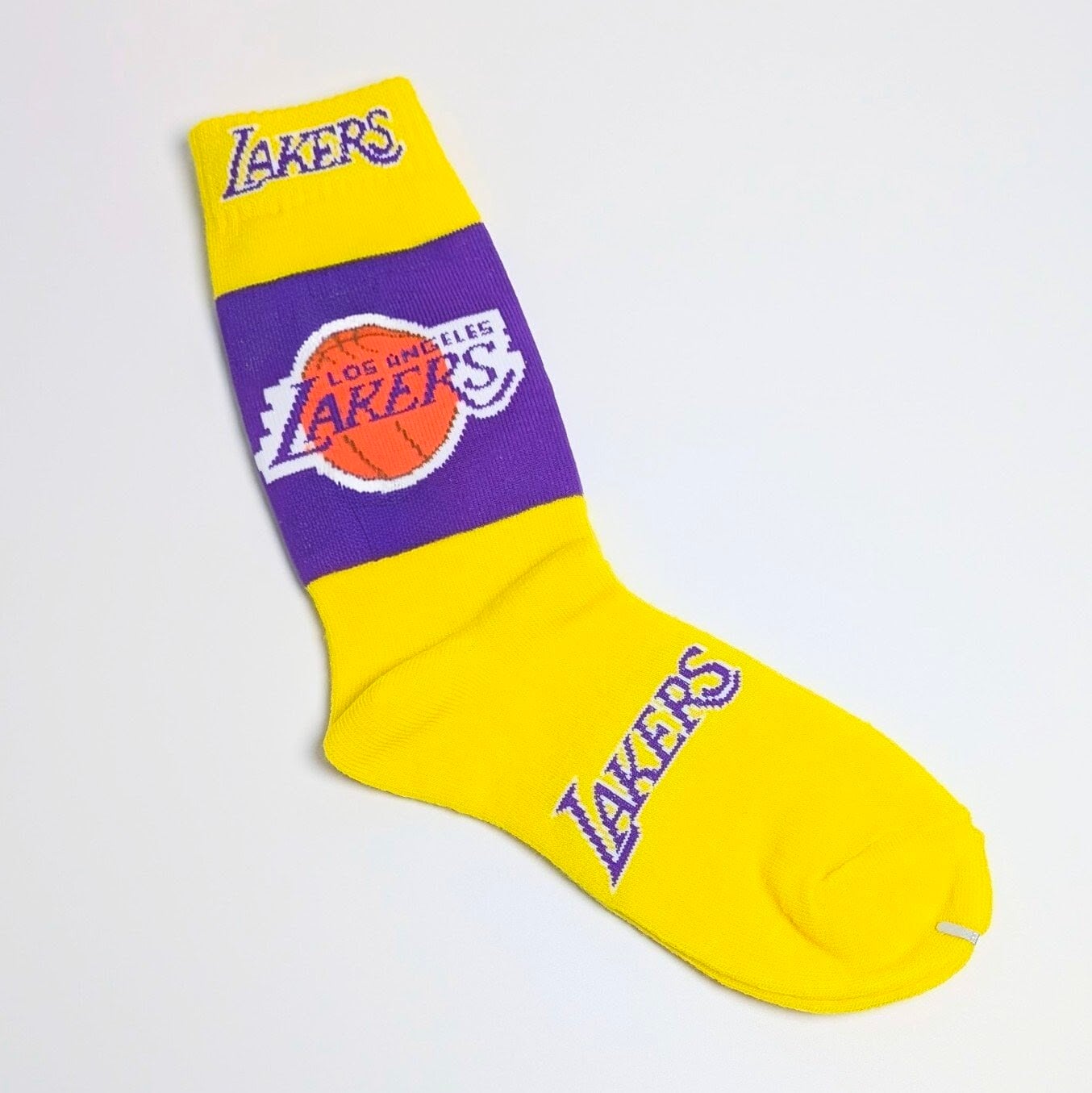 【 Los Angeles Lakers / ロサンゼルス レイカーズ 】 crew socks / クルーソックス / 靴下 / ソックス〚アメリカン雑貨 アメトイ〛