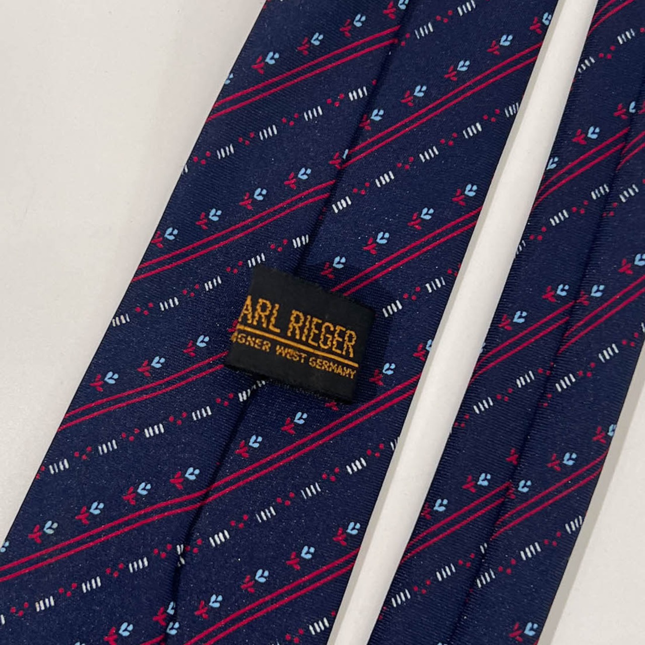 KARL RIEGER ストライプ 総柄 ネクタイ ネイビー