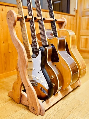 手作り木工　木製ギタースタンド （チーク） ４本掛け