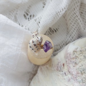 Seaside Ring│貝殻と天然石のフォークリング〈アメシスト〉