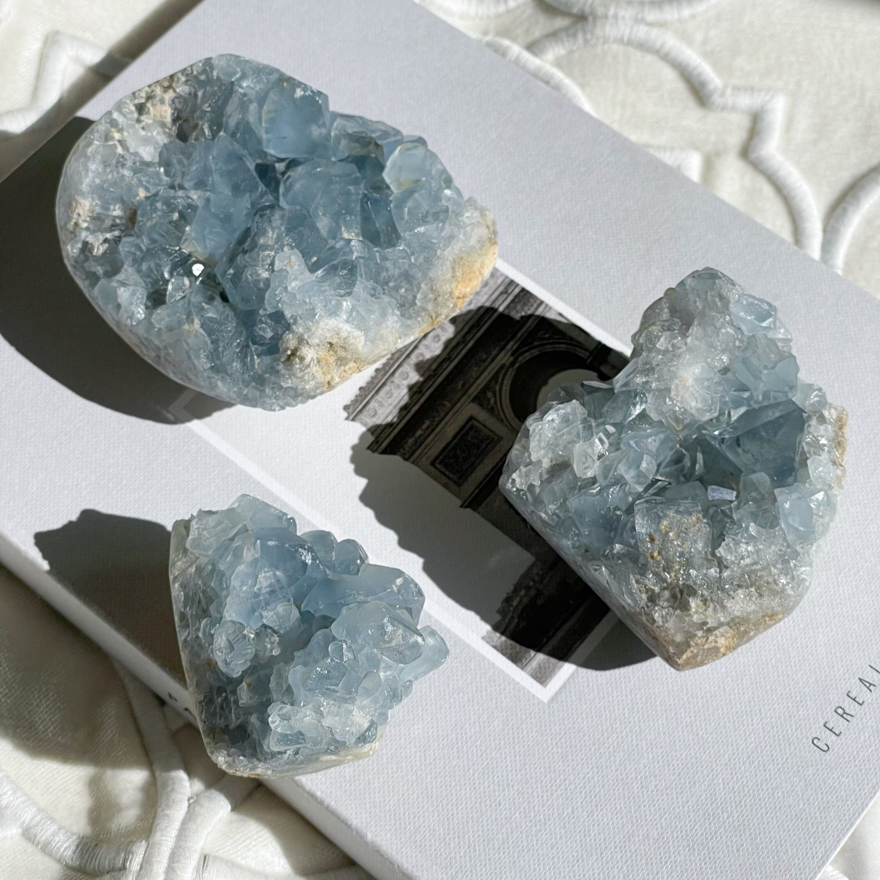 Celestite ✧ セレスタイト 24 | FLUXY - 天然石と鉱物のお店 フラクシー