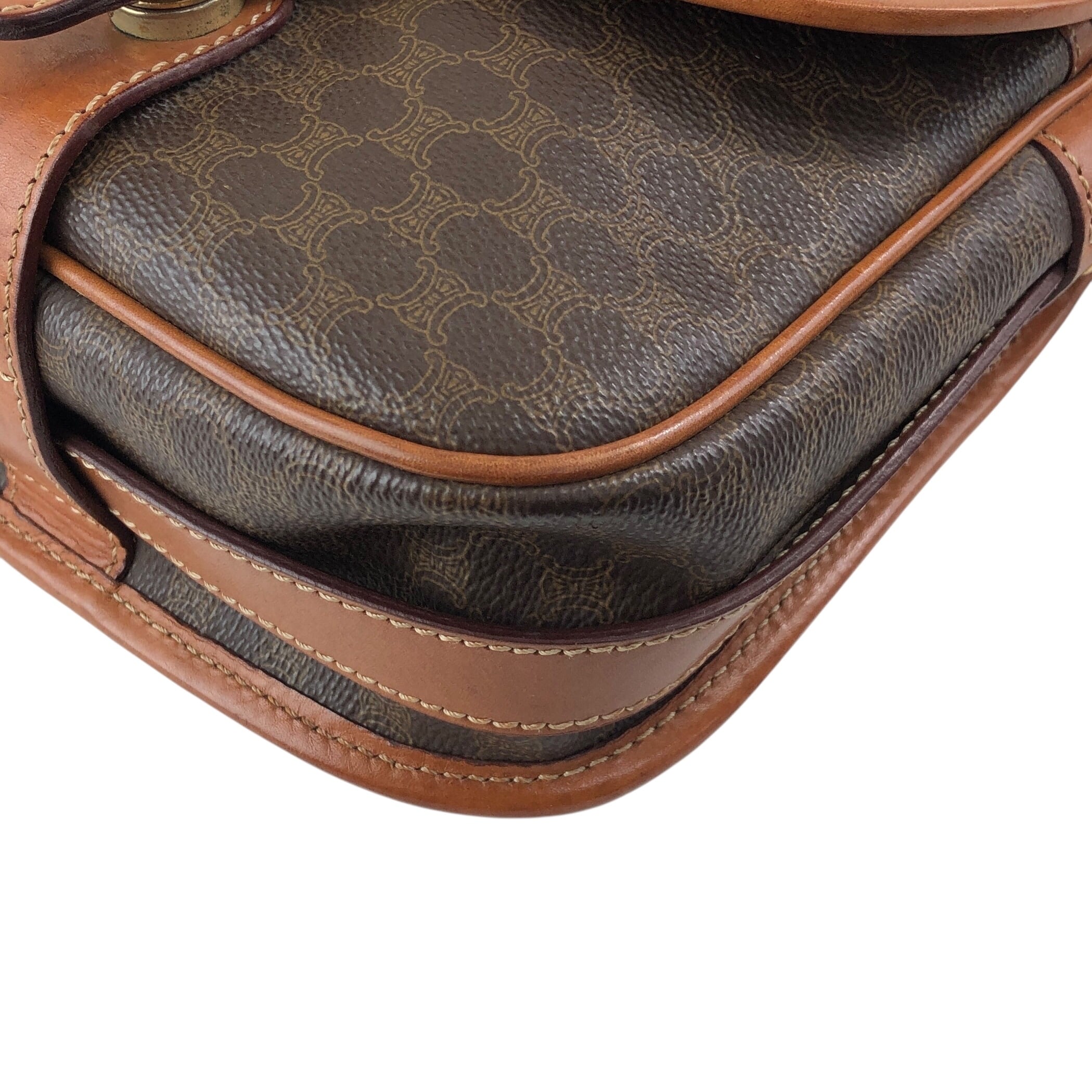 Cartier ブラウンレザー ショルダーバッグ 値下げしました！ Cartier ブラウンレザー ショルダーバッグ 値下げしました！ Cartier