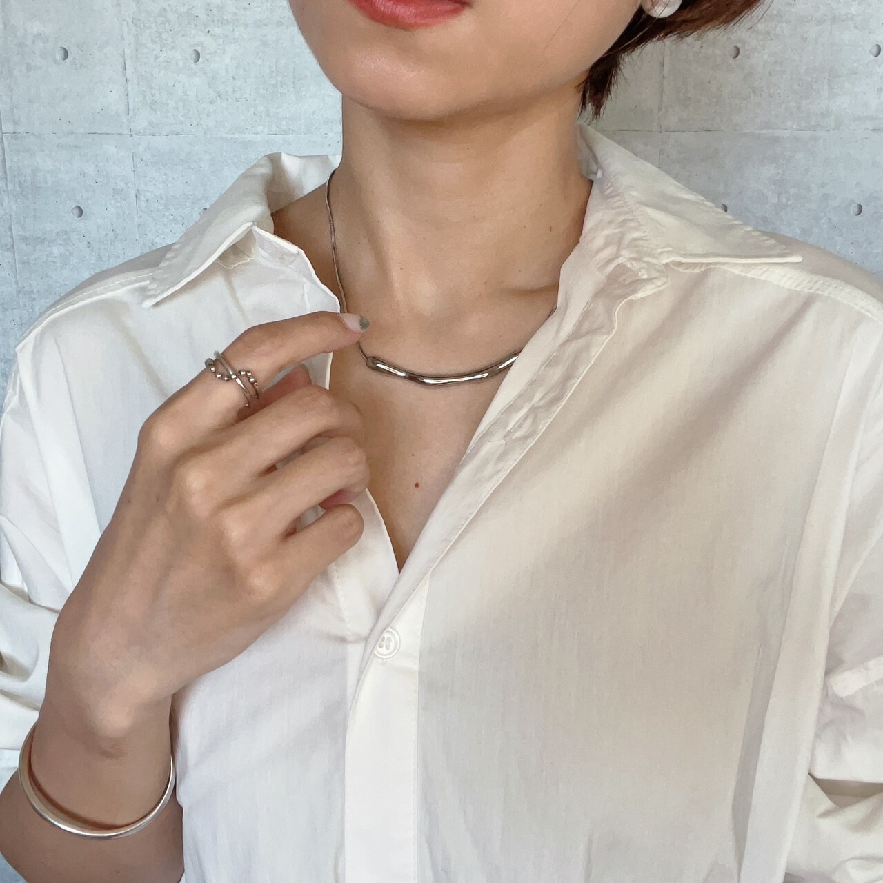 メタルバーネックレス