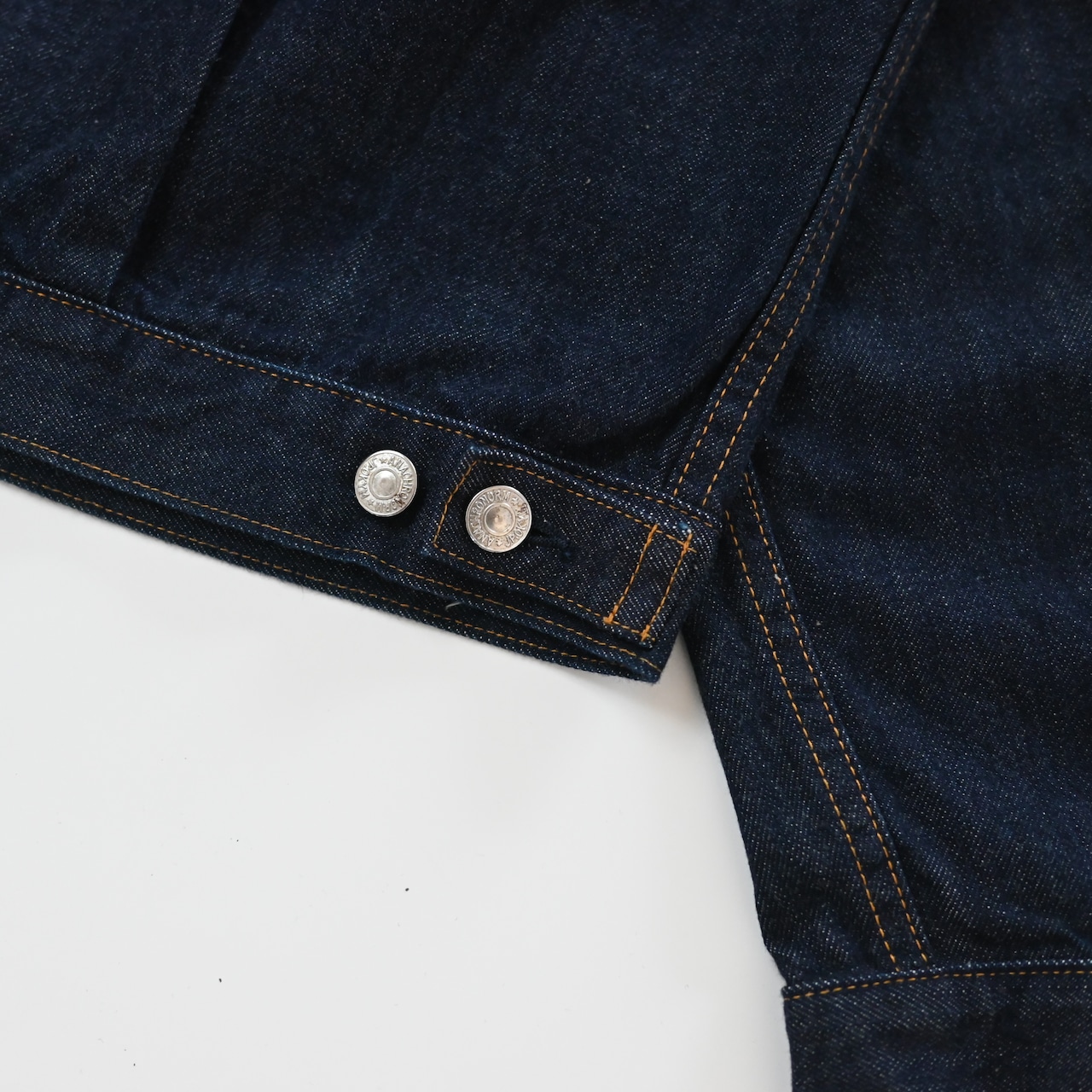 ANACHRONORM / FRONT TUCK DENIM JACKET