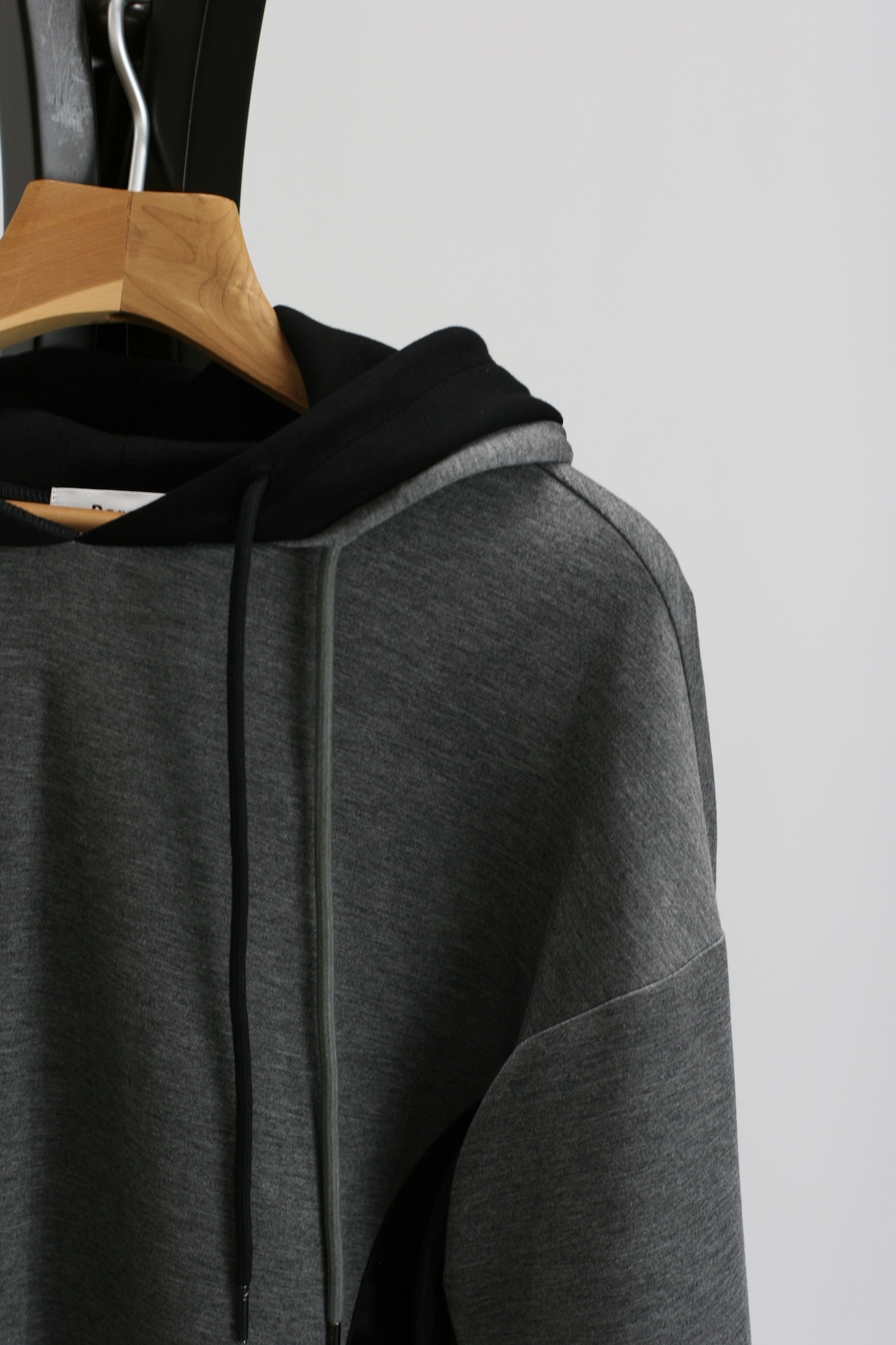 【Parc.1】Back pleats layered hoodie(102-076322)
