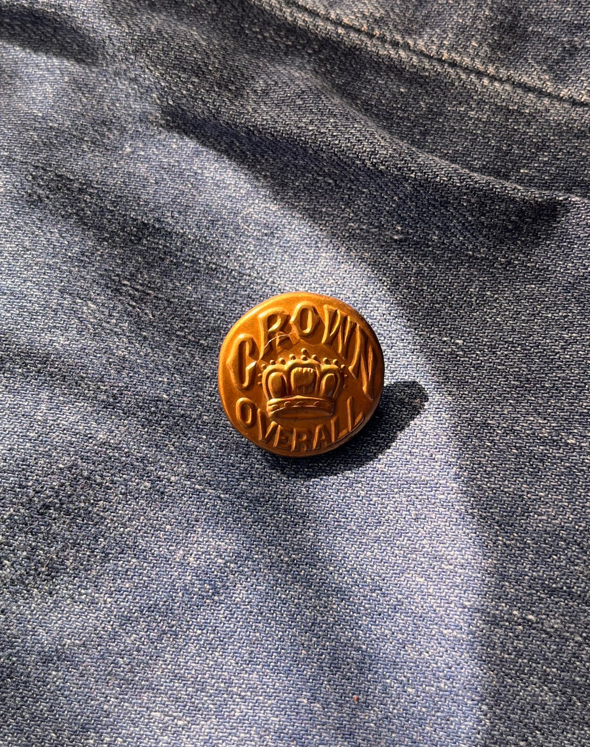 Carhartt Heartshape | crowbutton