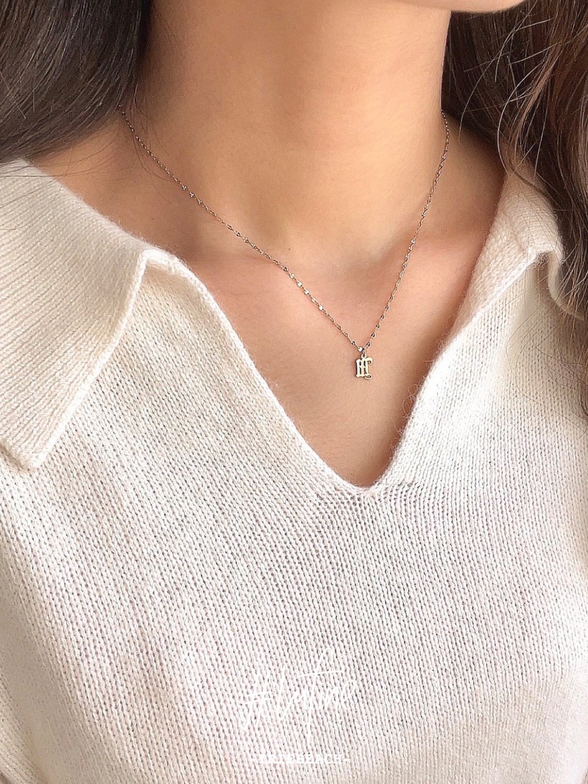 lufine】Mini old English initial necklace | IRIEBEACH