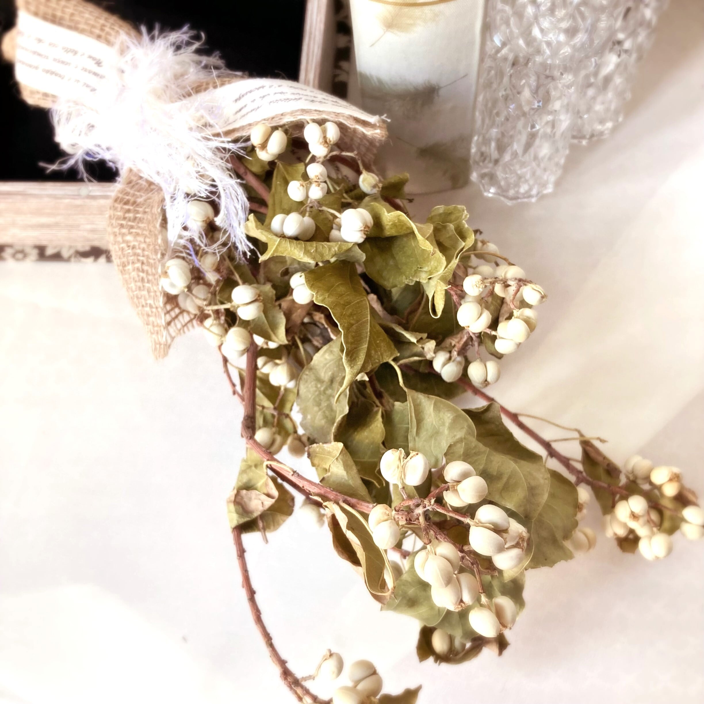 ナンキンハゼのスワッグブーケ | フラワーサロンLittle Garden