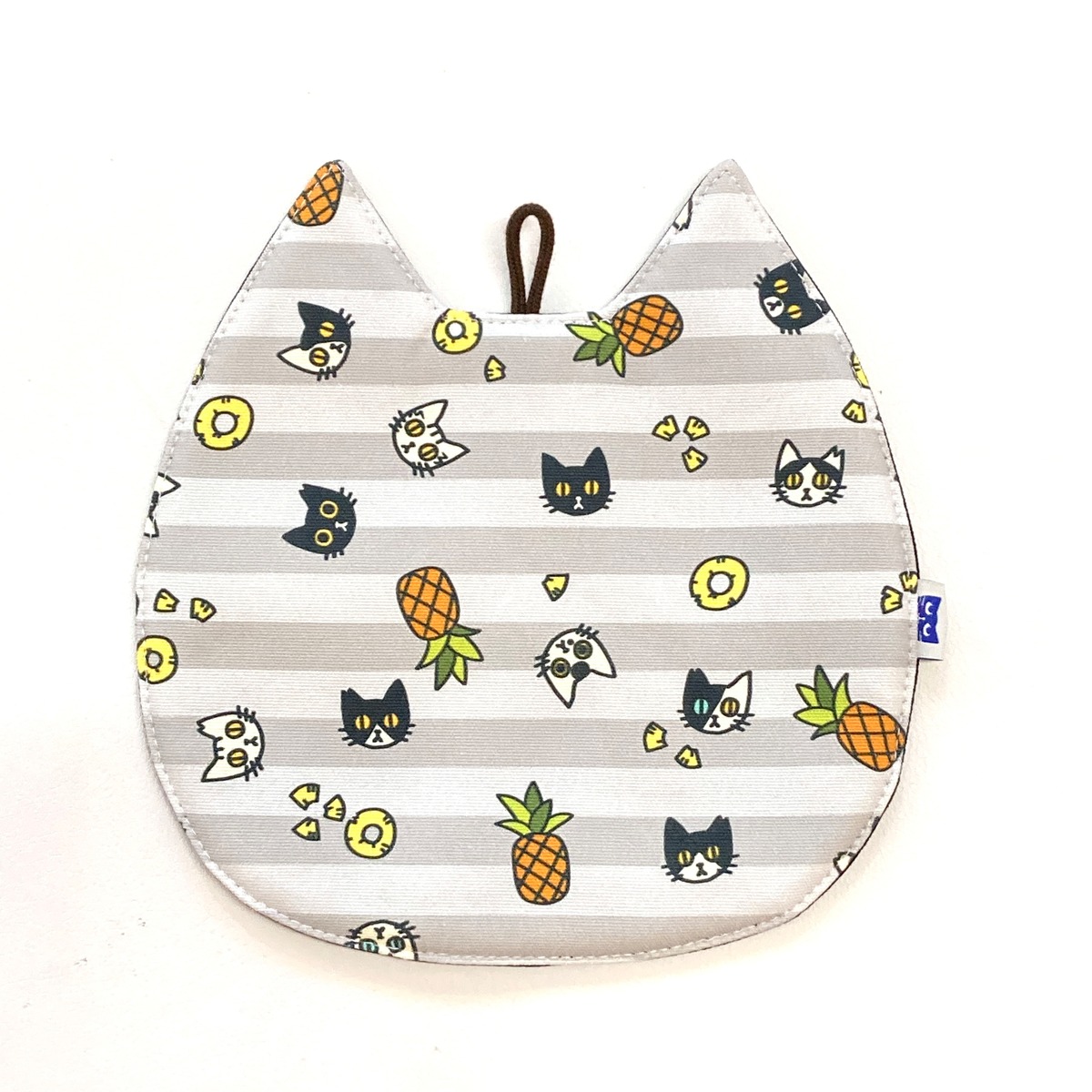 にゃべ敷き！猫柄猫型鍋敷きリバーシブル パイニャップル(グレー)×黒猫  