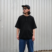 INTERIM / EXTRA FINE MERINO WOOL JERSEY HENRY OVER S/S TEE