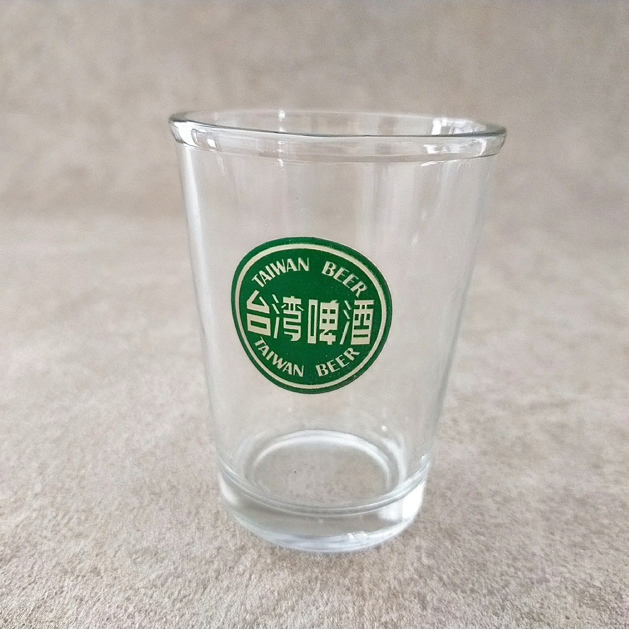 台湾ビールグラス