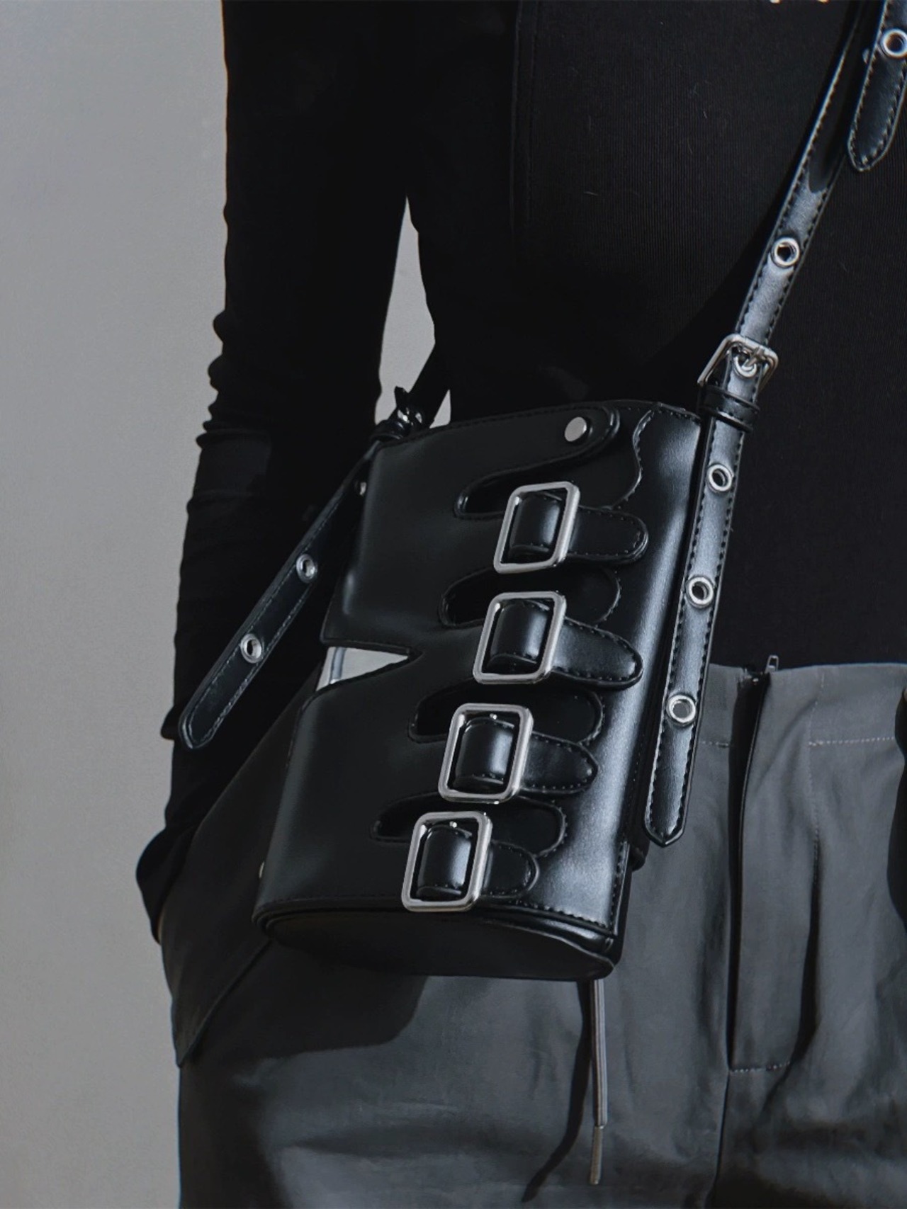 【PLANETSTUDIO】buckle design square shoulder bag