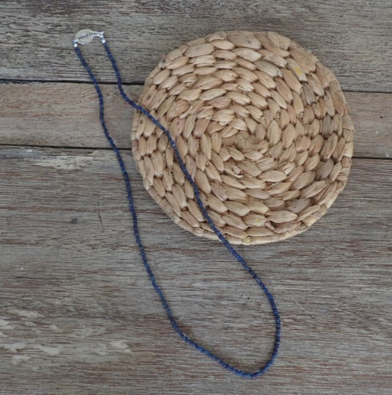 Mandi/マンディ Small A.Beads Necklace(50cm)(Navy)