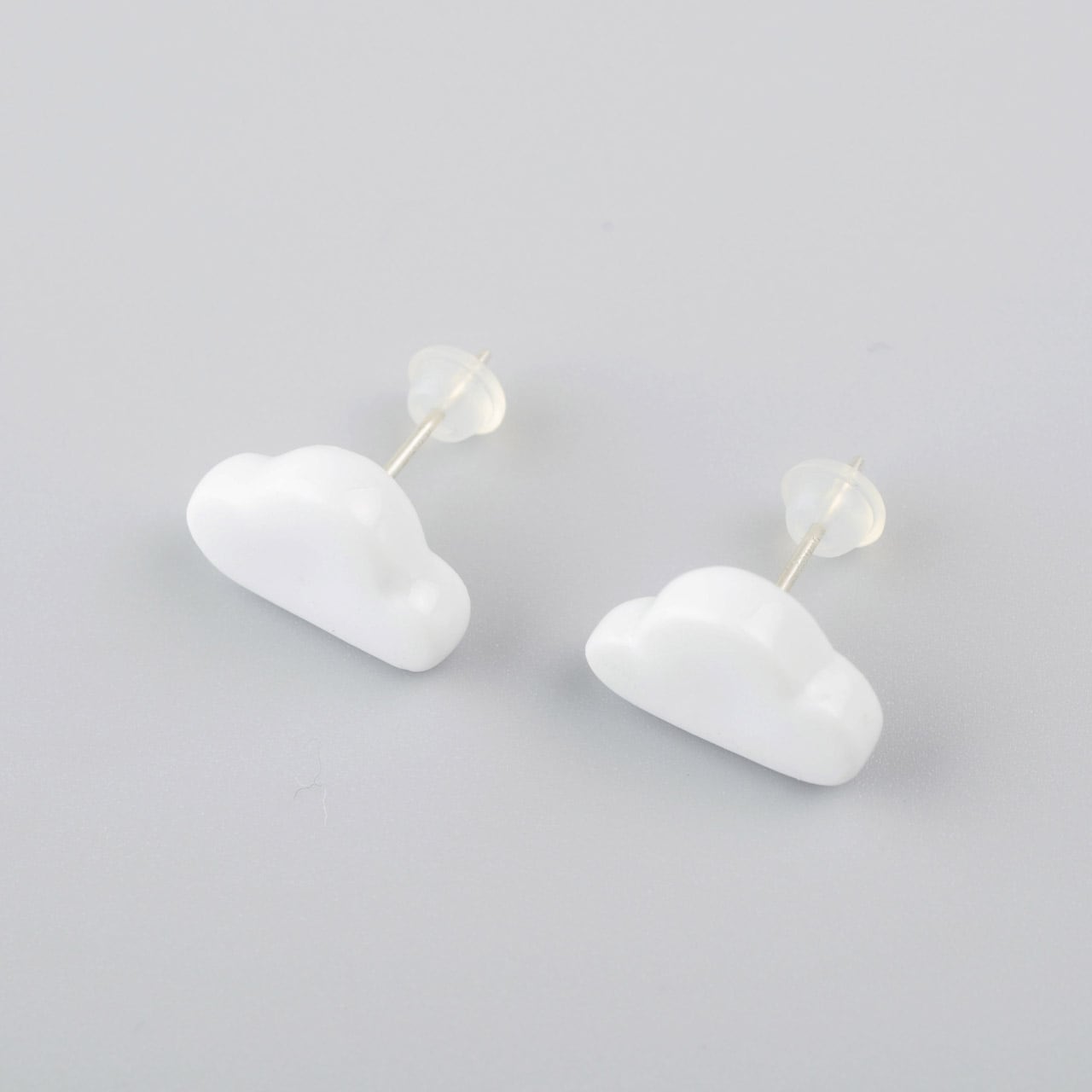 雲のピアス / Cloud Earrings