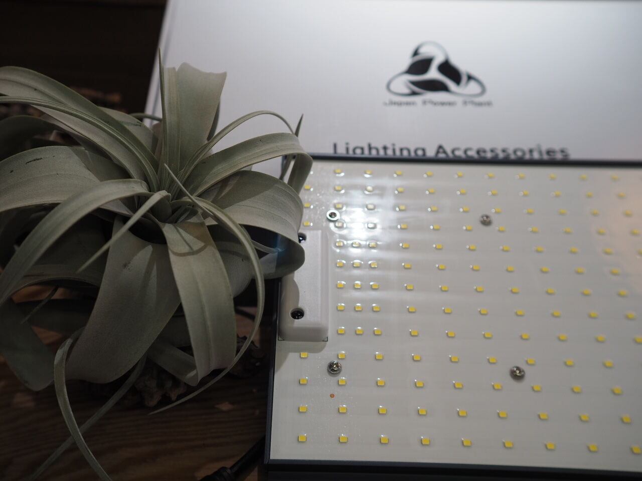 ◇ Helios Green LED PRO HGP-101 / 広域照射植物育成ライト ◇ Helios Green LED PRO HGP-101 / 広域照射植物育成ライト