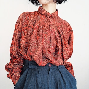 PAISLEY WINTER DRAPE BLOUSE.