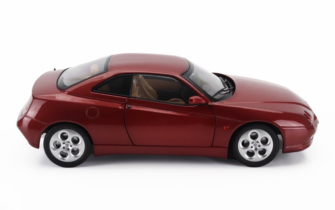 ミニカー 1/18 アルファロメオ GTV MITICA-DIECAST 1/18 ALFA ROMEO