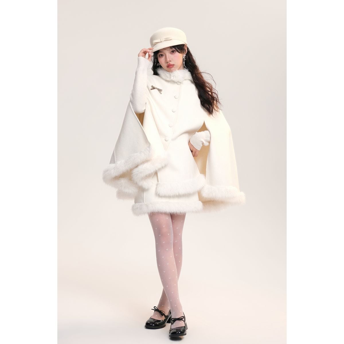 ふわふわネックケープセットアップ：ケープ | Maiden's Rêve