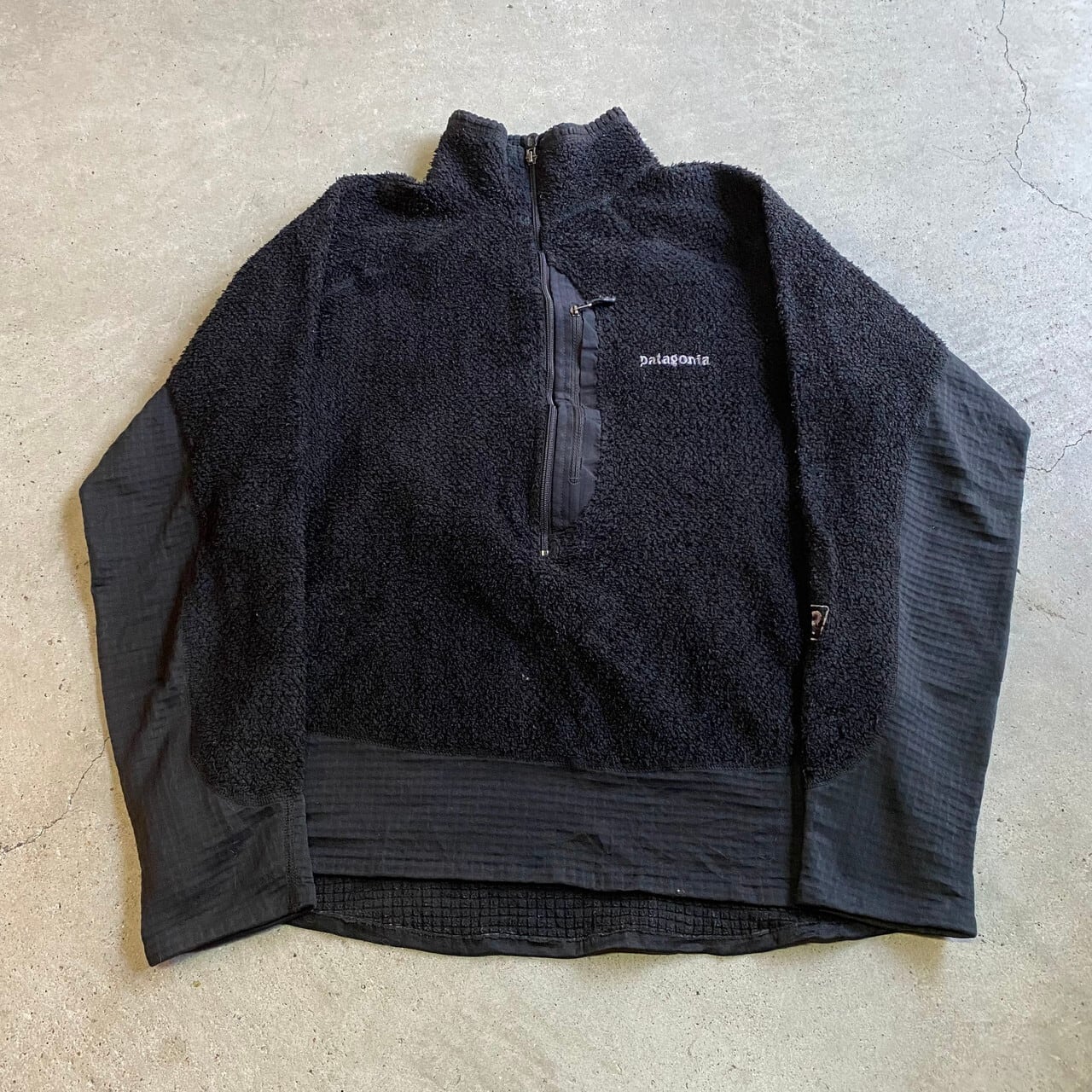 •06 USA Patagonia R4 ブラック レギュレーションフリース