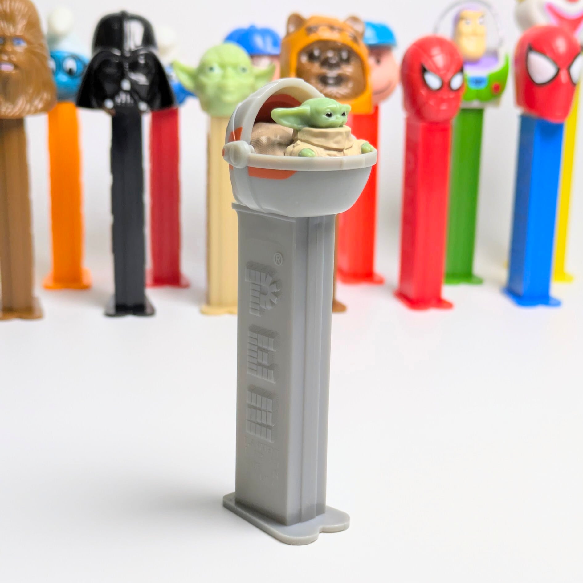 ☆ VINTAGE2000年代ー ☆【 STARWARS / マンダロリアン ) 】PEZ