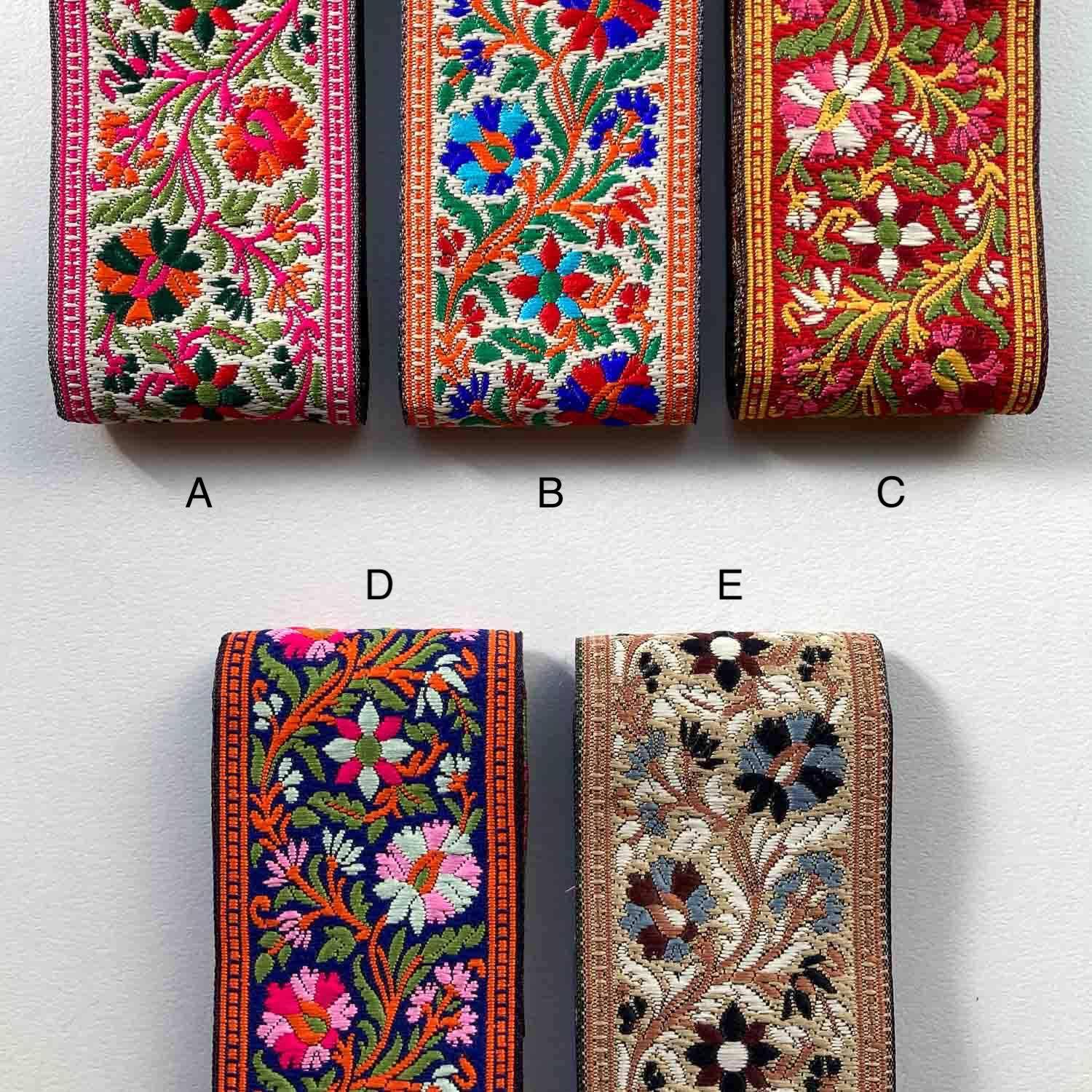 再入荷〉カラフルお花のチロルテープ（1mカット）《ベージュ