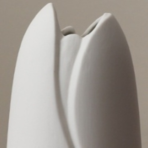 セラミック 花瓶 ダスト デザイン 陶器 白 フラワーベース モダン インテリア 一輪挿し おしゃれ オブジェ 北欧