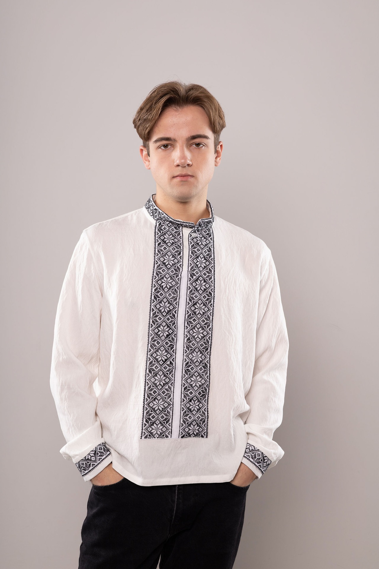 ウクライナ刺繍ヴィシヴァンカ　クロスステッチ手刺繍　XLサイズ　メンズ - 9